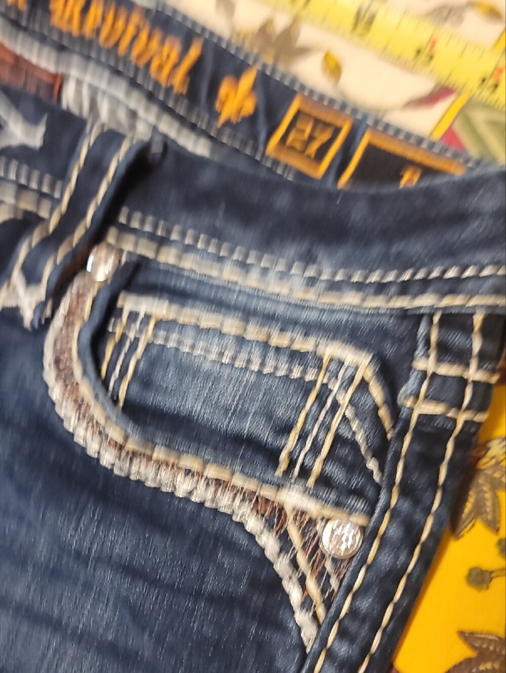 Rock Revival Sz 27 Dark Blue Flare Jeans with White Stitching - Picture 7 of 15